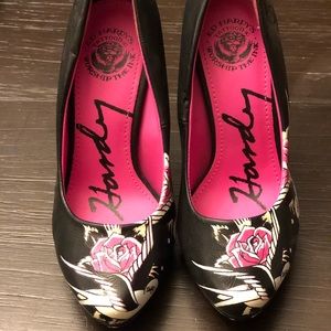 Ed hardy size 5 heel